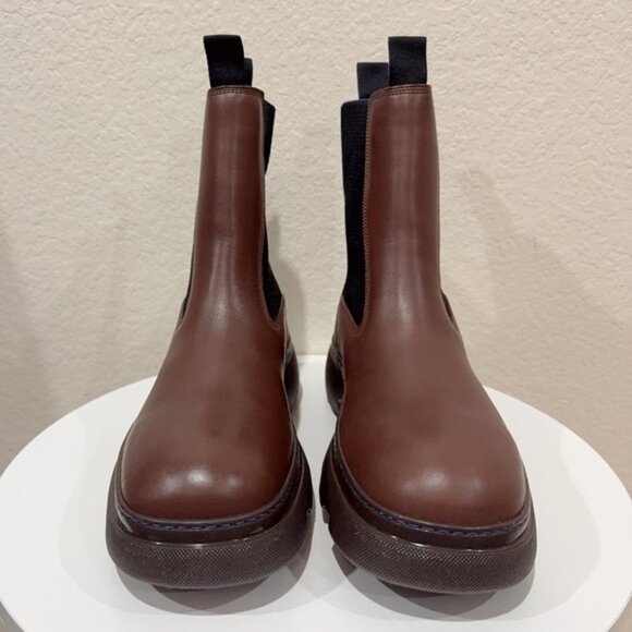 NIB Authentic Burberry Men's Leather Chelsea Boot on Rubber Sole - Picture 8 of 8